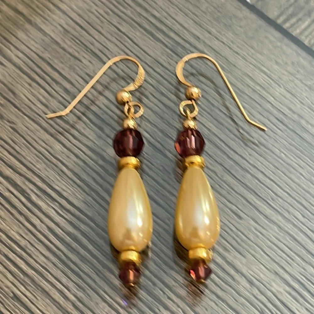 Vintage 14kt Gold Filled Faux Pearl & Purple AB Dangle Earrings